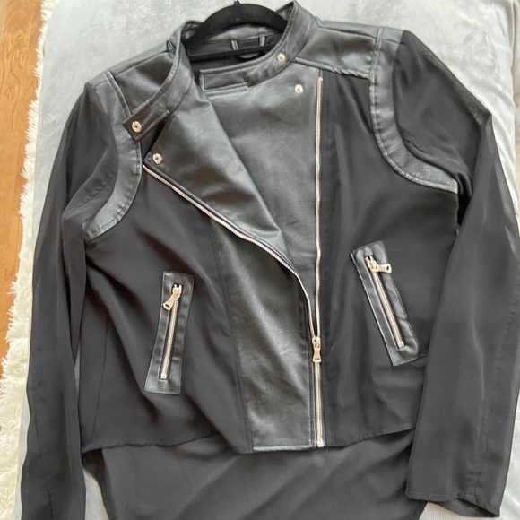 Black jacket - Picture 3 of 7